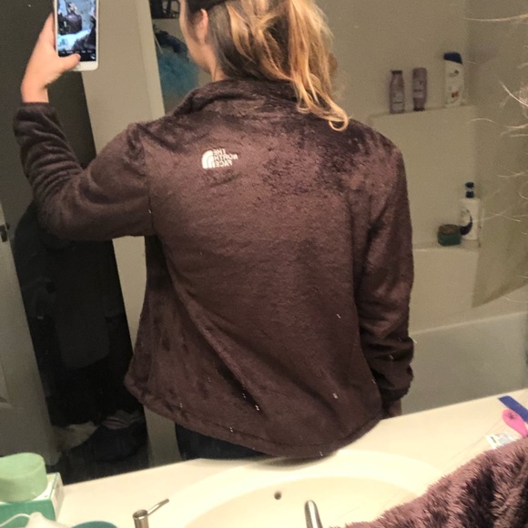 Brown fuzzy Northface - Picture 2 of 4